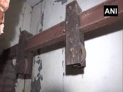 
      
      After a British-era tunnel, gallows room found on Delhi...
      
      