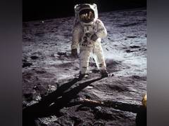 
      
      Research suggests soil from moon can generate fuel, oxygen
      
      
