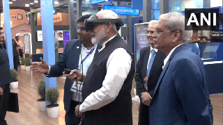
      
      Prime Minister Narendra Modi visits Global Fintech pavilion
      
      