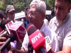 
      
      Sitaram Yechury discusses agenda for Oppn party meet
      
      