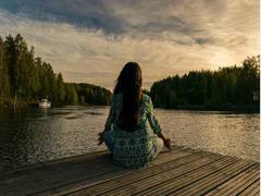
      
      Mindful meditation can be beneficial in relieving pain
      
      