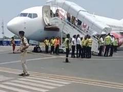
      
      Delhi-bound SpiceJet plane catches fire mid air; all safe
      
      