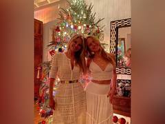
      
      Christie Brinkley is all smile in photos with daughter Sailor 
      
      