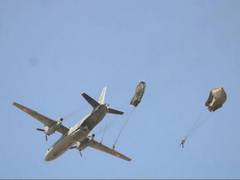
      
      Pokhran: Indian Army carries out airborne drills
      
      