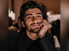 
      
      Zayn Malik returns to Instagram after month-long hiatus
      
      