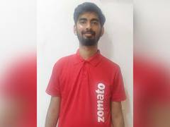 
      
      Man delivers resumes dressed as Zomato delivery agent, Twitter reacts
      
      