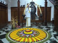 
      
      Governor extends Onam greetings to Keralites
      
      