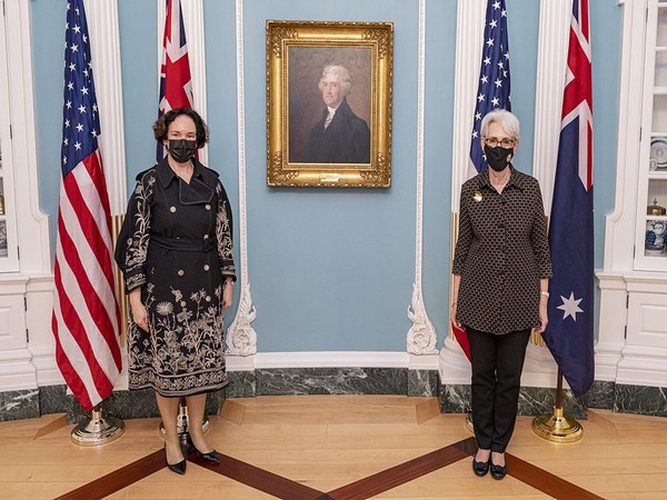 Deputy Secretary of State Wendy Sherman met with the Australian Secretary of the Department of Foreign Affairs and Trade (DFAT) Kathryn Campbell. (Photo Credit: Wendy Sherman Twitter)