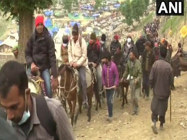  Amarnath Yatra pilgrims in Baltal. Photo/ANI