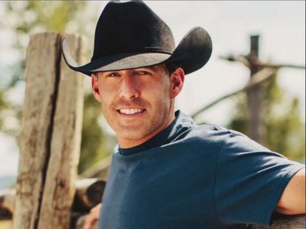 Singer Aaron Watson (Image source: Instagram)