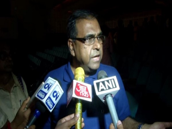 Economist Abhirup Sarkar speaking to media in Kolkata on Tuesday. Photo/ANI