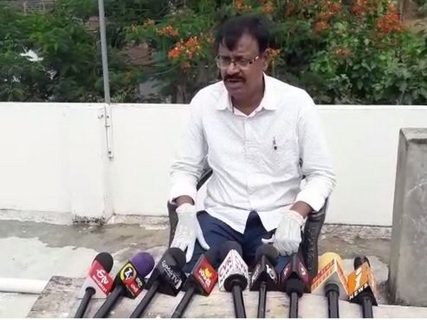 Srikakulam ACB DSP Ramanamurthy during a press briefing. (Photo/ANI)