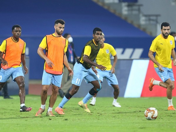 Mumbai City will look to regain top form in their match against KBFC (Image: ISL)