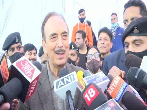 Senior Congress leader Ghulam Nabi Azad (Photo/ANI)
