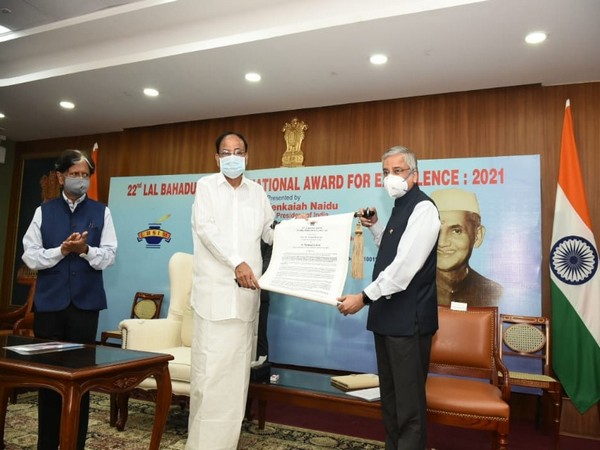 Vice President Naidu presents Lal Bahadur Shastri National Award for Excellence to AIIMS chief Dr Randeep Guleria on Monday. (Photo/Twitter)