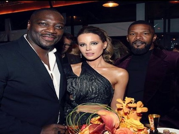 Kate Beckinsale with Jamie Foxx (Right) and Adewale Akinnuoye Agbaje (Left) (Picture Courtesy: Instagram)