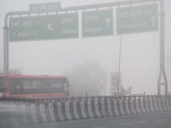 Fog engulfed Delhi on Saturday as air quality dipped to moderate category [Photo/ANI]
