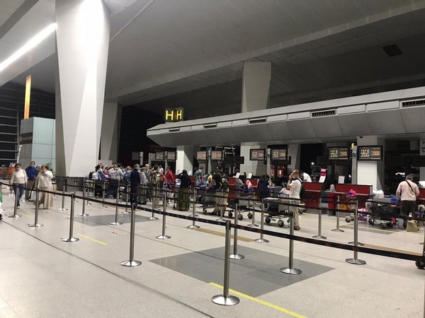 The researchers have studied the impact of COVID-19 outbreak on daily commute during the transition phase between pre-lockdown and the lockdown period