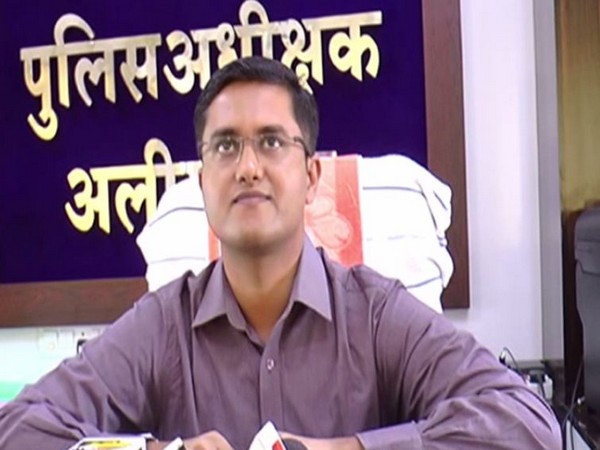 Superintendent of Police Vipul Srivastava speaking to reporters in Alirajpur, Madhya Pradesh on Tuesday.