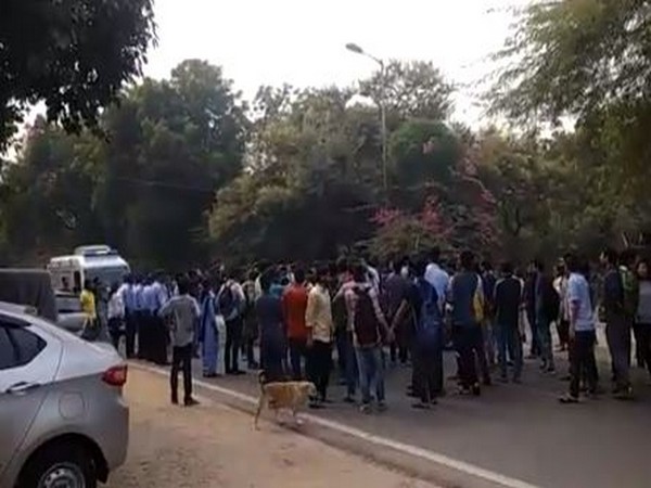 JNU Vice-Chancellor Mamidala Jagadesh Kumar tweeted a video in which a group of students are seen blocking the way of an ambulance. Photo/Twitter@mamidala90