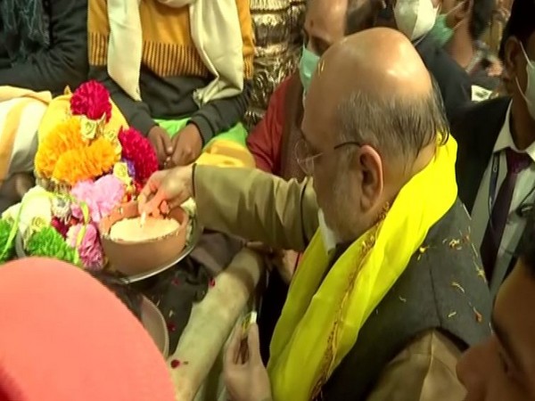 Amit Shah at Banke Bihari Temple in Vrindavan. (Photo/ANI)