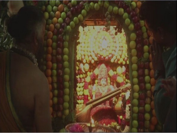 The Mahali Amman Temple was decorated with around 2000 kilograms of fruits on Friday. Photo/ANI