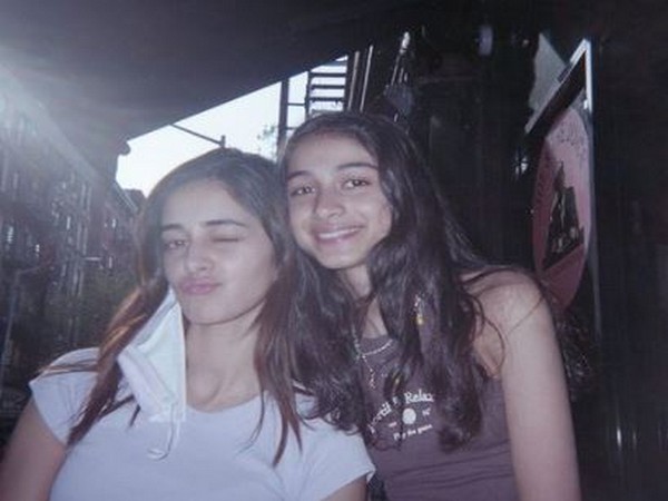 Ananya Panday with her sister Rysa (Image source: Instagram)