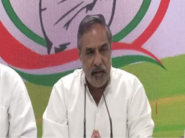 Anand Sharma speaking at a press conference in New Delhi