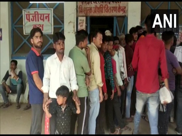 People standing in queue to get anti-rabies jabs (Photo/ANI) 