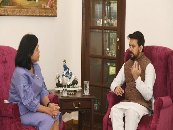 Anurag Thakur meeting Pattarat Hongtong at former's residence (Photo/Twitter: @Anurag_Office)