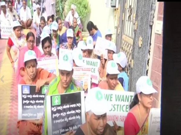 Andhra Pradesh protests enter 25th day against 3-capital proposal. Photo/ANI