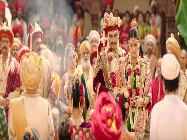 A still from the song (Image Courtesy: YouTube)