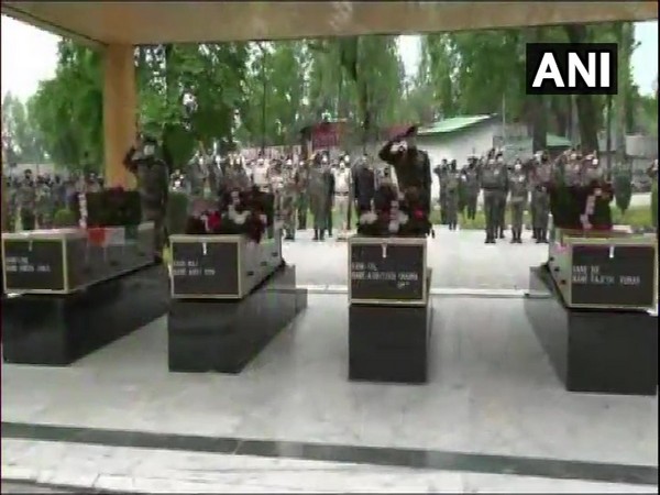 Wreath-laying ceremony of Indian soldiers who lost lives in Handwara encounter held. Photo/ ANI