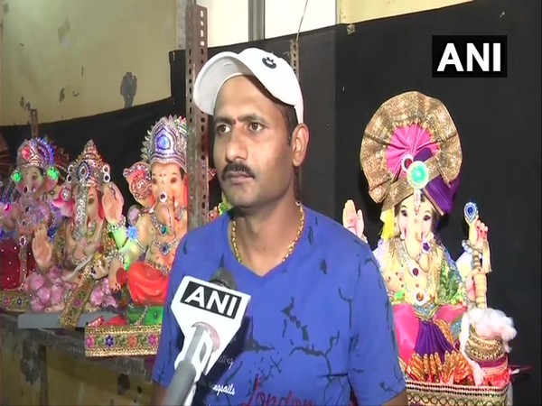 Nitin Ramdas Chaudhary, idol maker. (Photo/ANI)