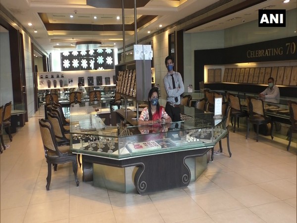 Visual from a jewellery shop in Surat