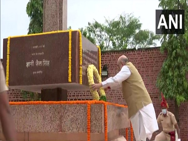 Union Minister Amit Shah pays tribute to freedom fighters at cellular jail of Andaman and Nicobar Islands (Photo/ANI)