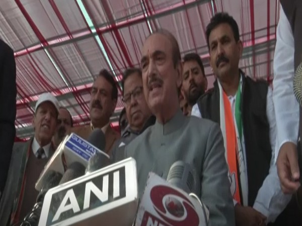 Senior Congress leader Ghulam Nabi Azad (Photo/ANI)