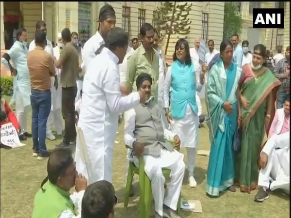 The opposition leaders hold a parallel assembly session in Bihar Assembly premises (Photo/ ANI)