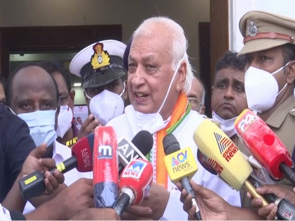 Kerala Governor Arif Mohammad Khan speaking to the media on Friday. (Photo/ANI)