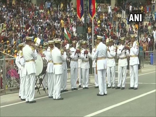Independence Day celebrated at Attari-Wagah border 