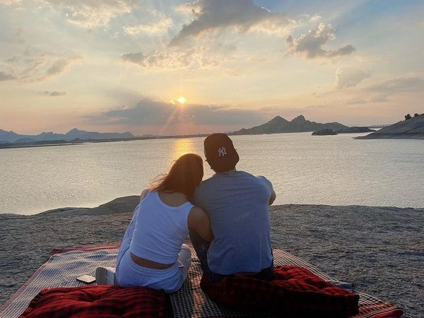 Alia Bhatt with Ranbir Kapoor (Image Source: Instagram)