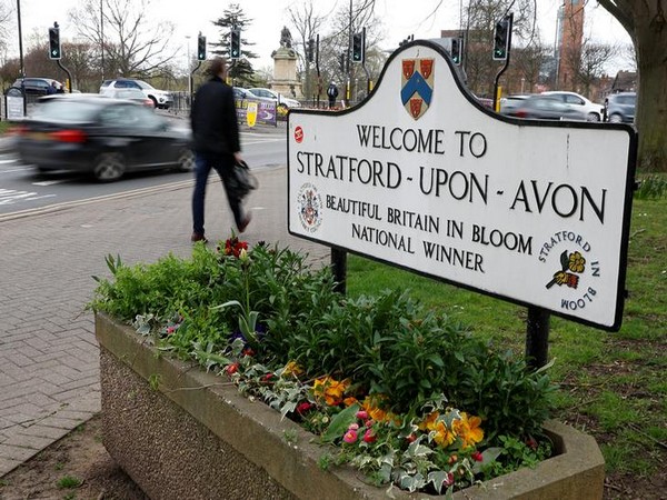 A welcome sign in Stratford-upon-Avon, Britain
