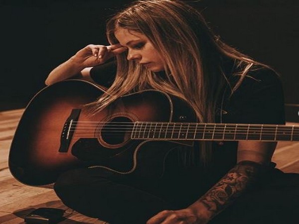 Avril Lavigne (Image courtesy: Instagram)