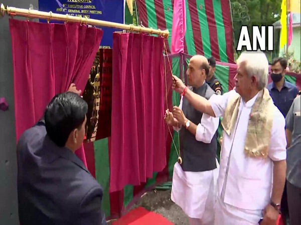 Union Defence Minister Rajnath Singh and Jammu and Kashmir LG Manoj Sinha inaugurated boulder climbing wall and the Himalayan Museum at JIMS in Pahalgam (Photo/ANI) 