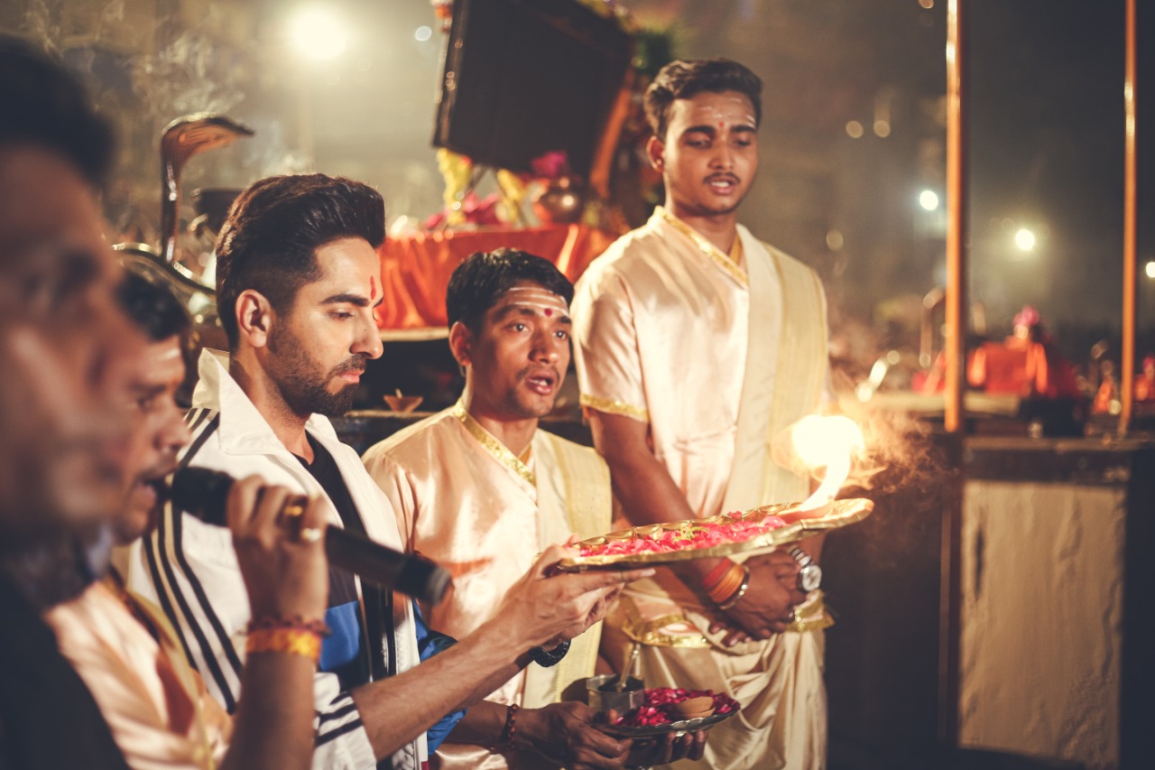 Ayushmann Khurrana while perfroming the Ganga Aarti in Varanasi