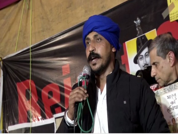 Bhim Army chief Chandrashekhar Azad speaking at the protest in Shaheen Bagh, New Delhi on Wednesday. photo/ANI
