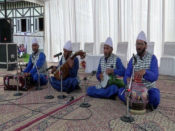 Folk music show was held on the banks of the Dal Lake in Srinagar. (Photo/ANI)