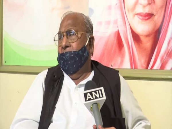 Senior Congress leader V Hanumantha Rao in conversation with ANI. (Photo/ANI)