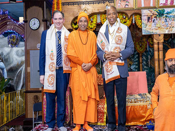 Deputy Commissioner of International Affairs Dilip Chauhan, Swami Satyanand, New York City Mayor Eric Adams (Photo/ANI)