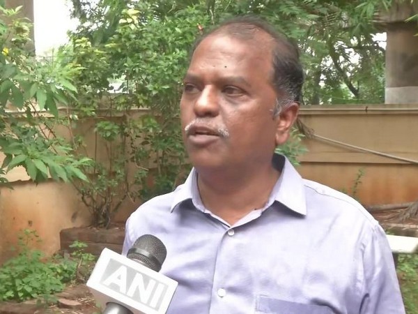 Secretary, AIBOC, Tamil Nadu, R Sekaran speaking to ANI on Saturday. Photo/ANI